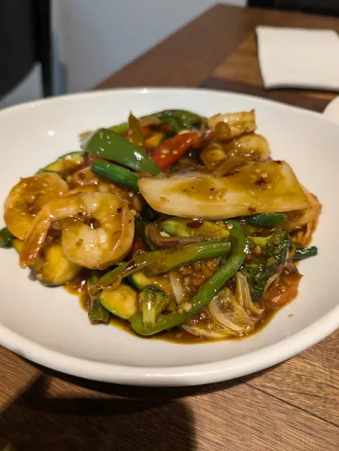 Lam Kitchen Bar