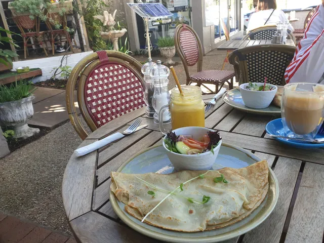 Le Jardin Cafe Restaurant