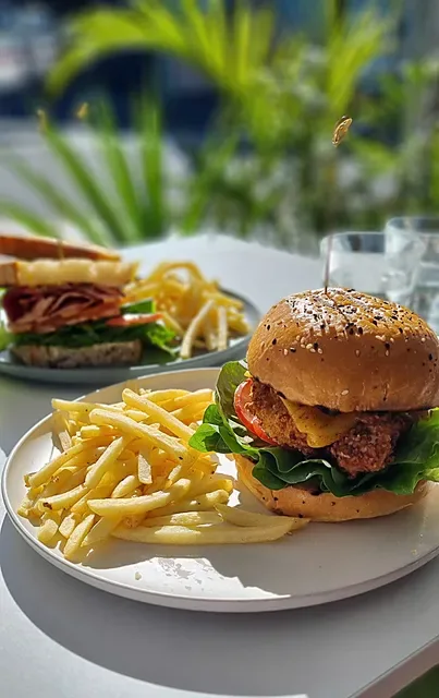 Little Mermaid Cafe Bar