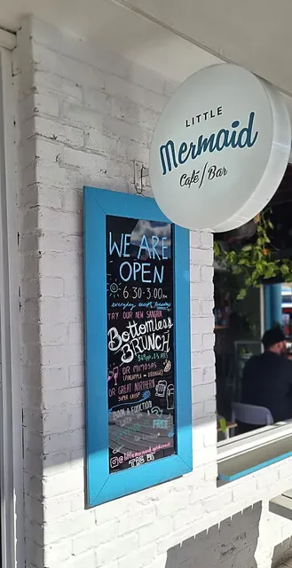 Little Mermaid Cafe Bar