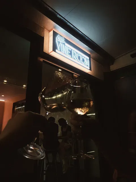 Little Vine Room