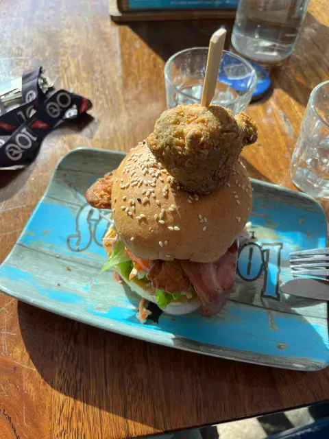 Longboards Laidback Eatery & Bar