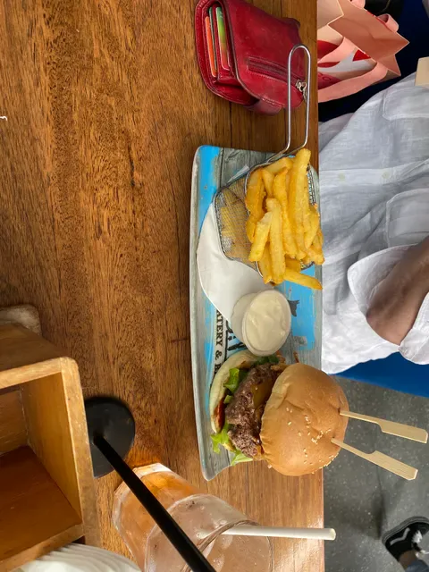 Longboards Laidback Eatery & Bar