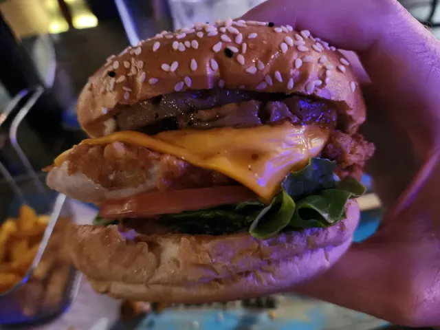 Longboards Laidback Eatery & Bar