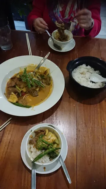 Lucky Mama Malaysian Restaurant