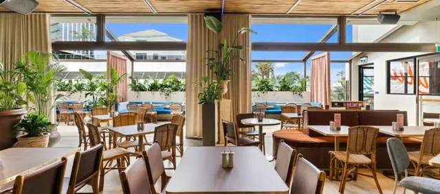 Lulu Rooftop & Bar