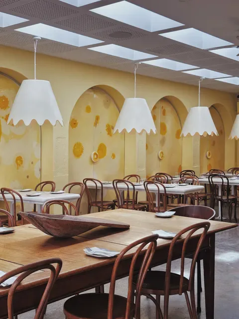 Maman Bar & Kitchen