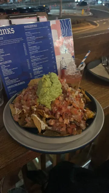 MexiCali Bar Y Taqueria