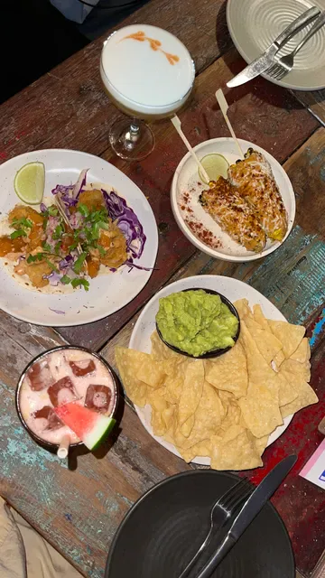 MexiCali Bar Y Taqueria