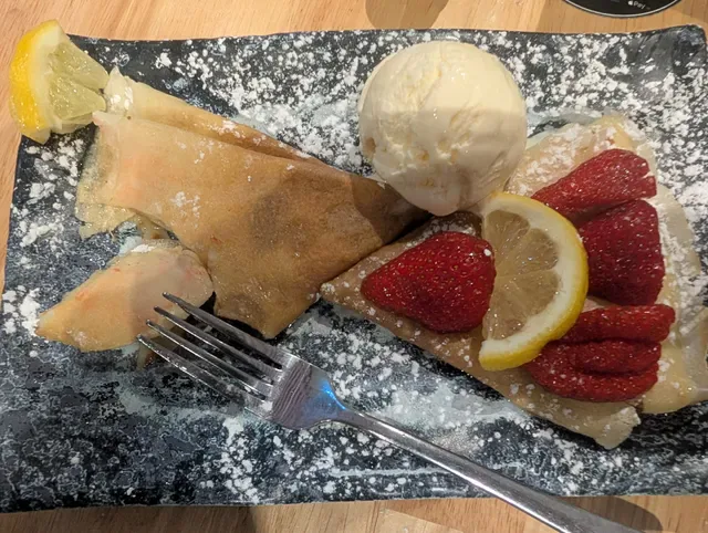 Miss Claudes Crepes Coomera