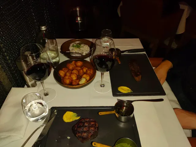 Moo Moo The Wine Bar + Grill