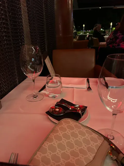Moo Moo The Wine Bar + Grill