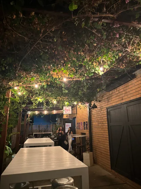 Mr PP's Rooftop and Laneway