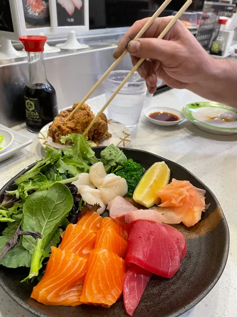 Mr Sushi Ashmore
