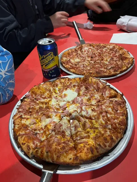 Neptune Pizza