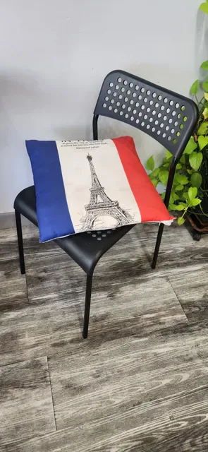 Old Paris Cafe