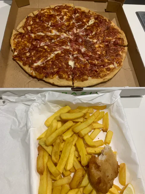 Oxenford Seafood & Pizza