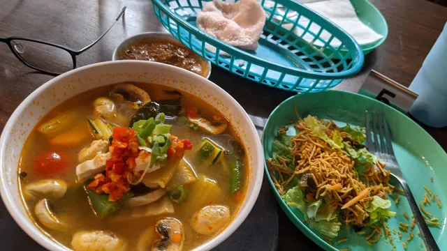 Oz Thai
