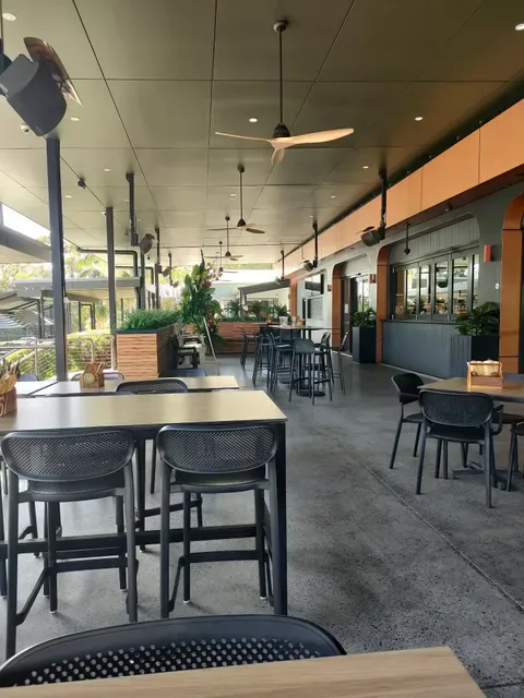 Parkwood Tavern