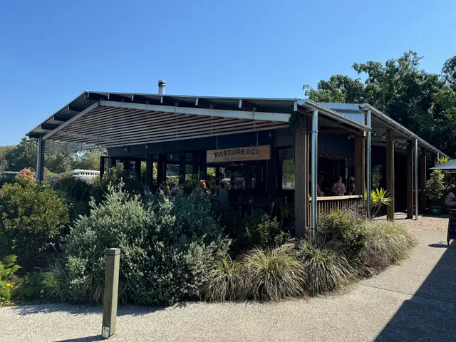Pasture & Co