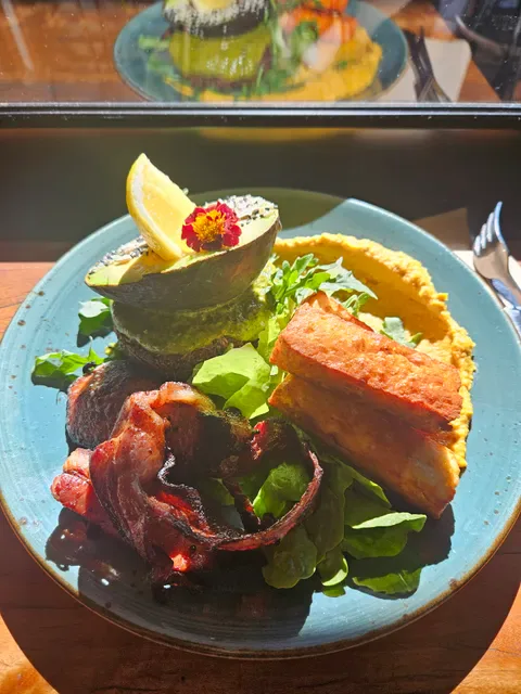 Pasture & Co