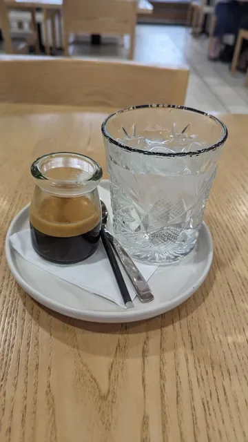 Pearl & Ash Cafe