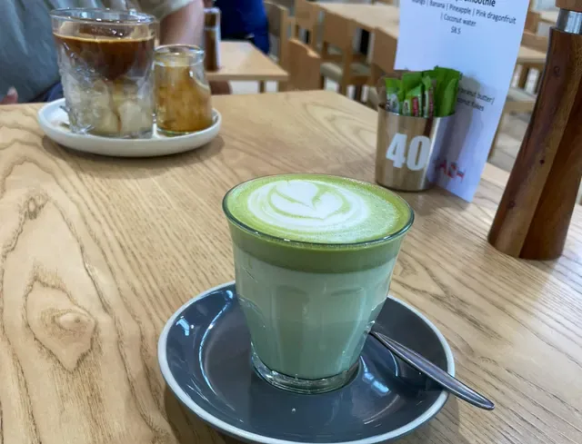 Pearl & Ash Cafe