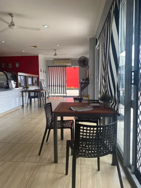 PitStop Smokehouse &Cafe