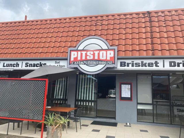 PitStop Smokehouse &Cafe