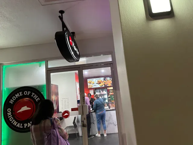 Pizza Hut Broadbeach