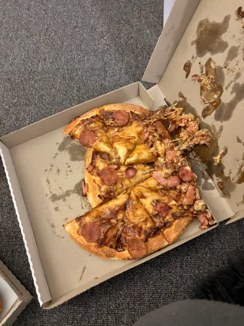 Pizza Hut Broadbeach