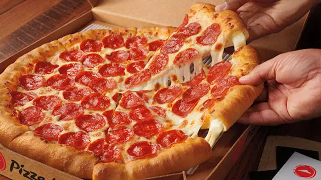 Pizza Hut Broadbeach