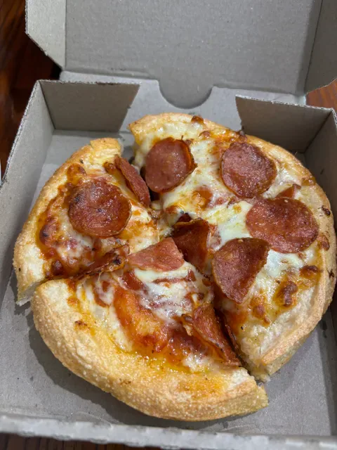 Pizza Hut Broadbeach