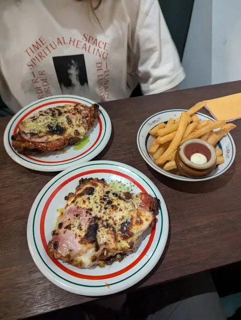 Rosella's