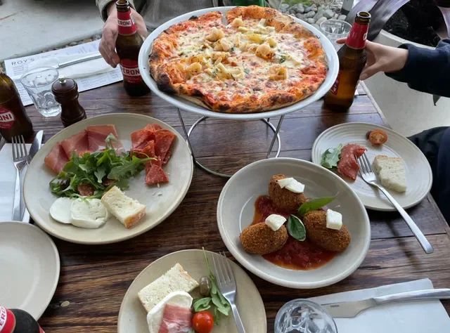 Roy's by Gemelli