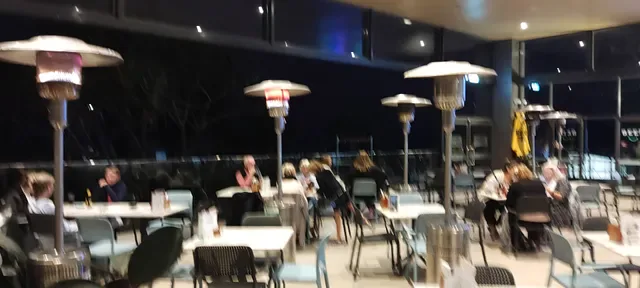 RQ'S Tavern