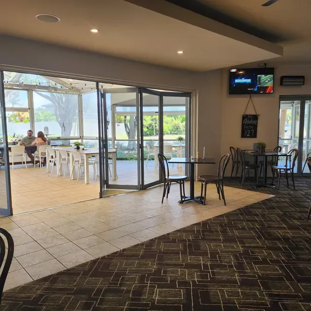 Runaway Bay Tavern
