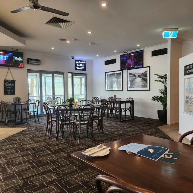Runaway Bay Tavern