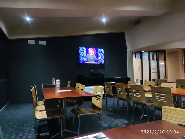Saltwater Creek Hotel