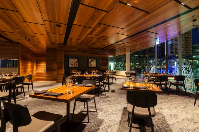 Seascape Restaurant & Bar
