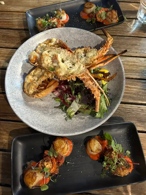 Seascape Restaurant & Bar