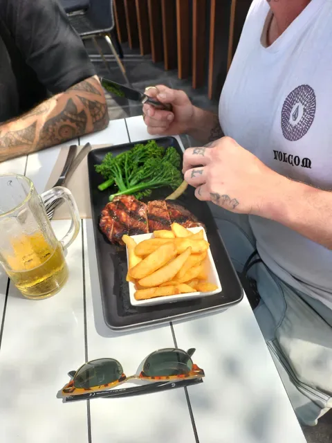 Seascape Restaurant & Bar