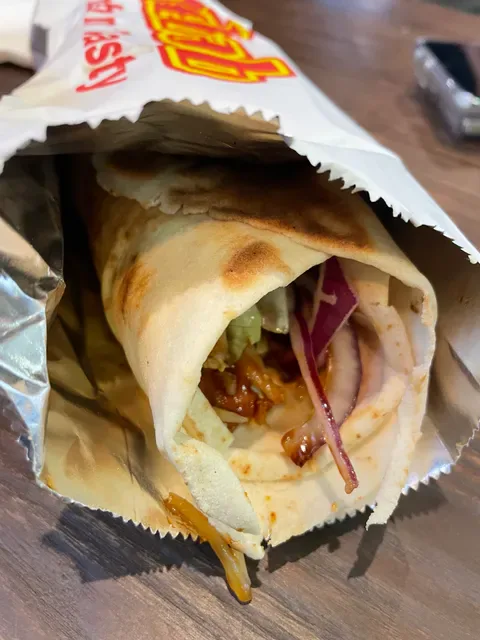 Shandiz Cafe Bar Restaurant