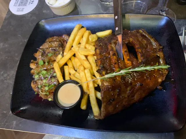 Smokehouse Meat & co Grill And Bar