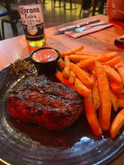 Smokehouse Meat & co Grill And Bar