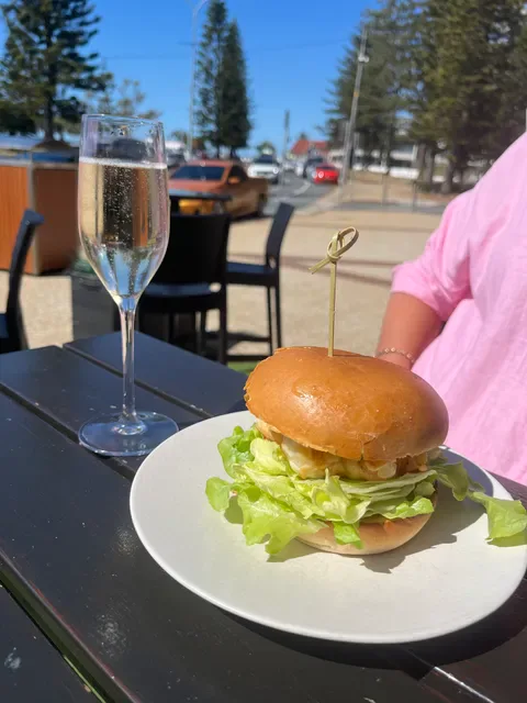 St Helens Bar & Burgers