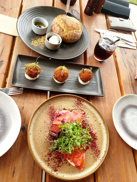 Stanley's Barn Restaurant & Bar
