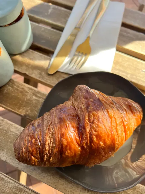 Tarte Bakery & Cafe