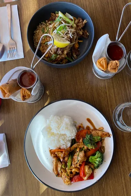 Thai on the Hill Robina