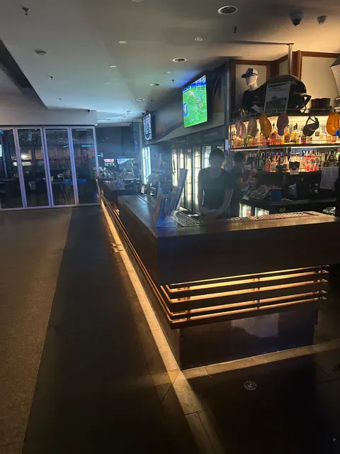 The Coolangatta Hotel
